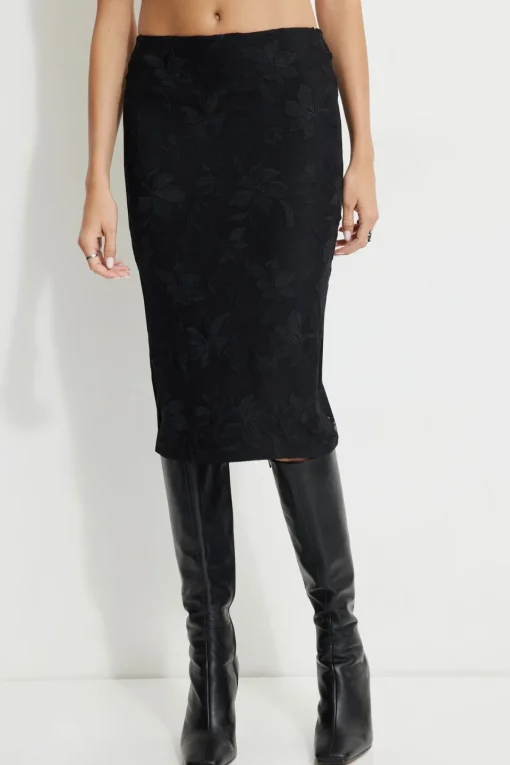 Dynamite Alana Embroidered Midi Skirt Black Cheap