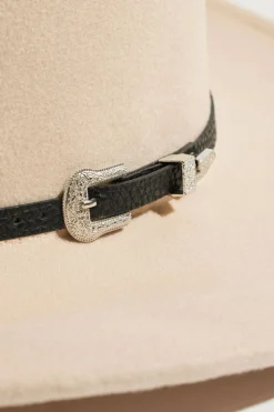 Dynamite Pin-Buckle Cowboy Hat White Shop